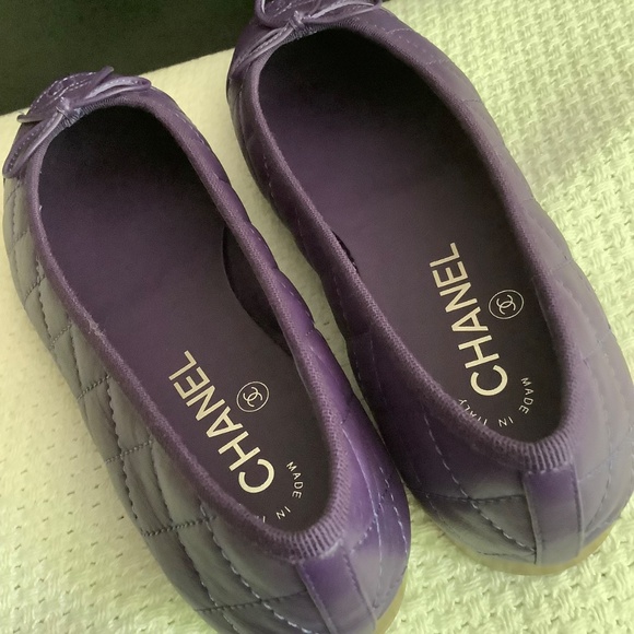 Chanel quilted CC Ballet Flats - Picture 4 of 10